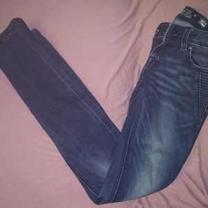 Miss me signature skinny size 24